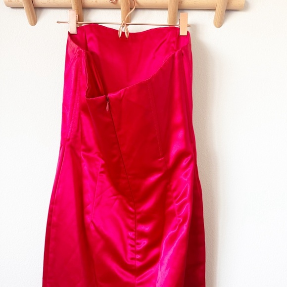 Jessica McClintock Gunne Sax Red Satin Strapless Dress - Picture 7 of 10